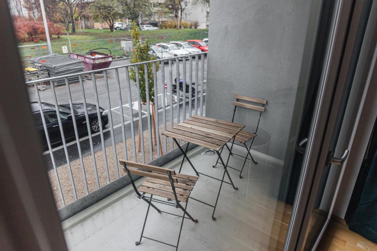 Modern Apartment Wina Bagian luar foto